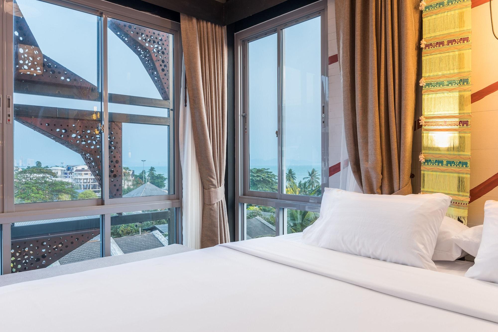 Sea Crest By Jomtien Otel Dış mekan fotoğraf